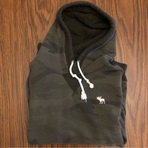 Abercrombie men’s camouflage hoodie